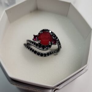 Bomb Party Ring Elegant Red and Black Stone Ring Size 9